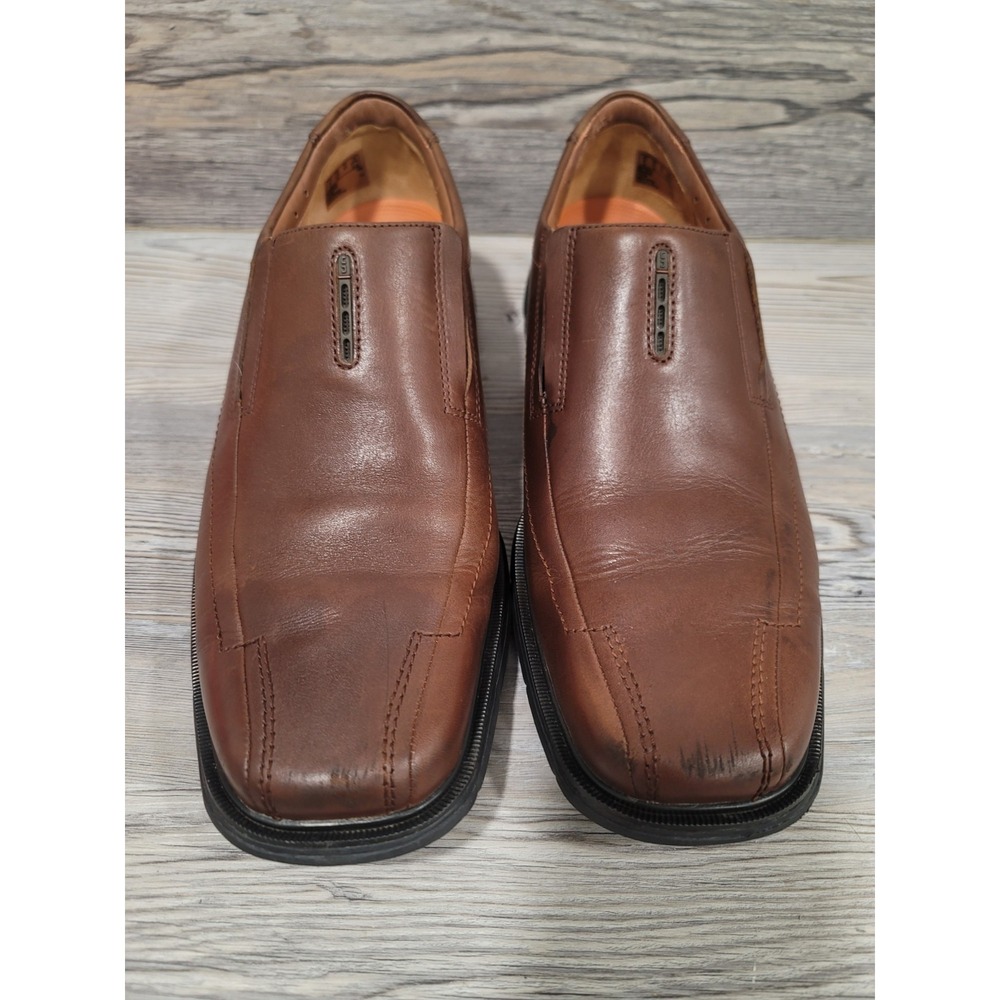 Men s Clark's Unstructeded Sheidan slip on loafers leather Used great shape